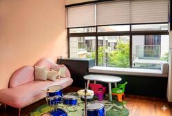 Holland Link (D10), Terrace #522817591